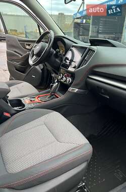 Внедорожник / Кроссовер Subaru Forester 2020 в Львове
