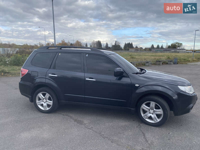 Позашляховик / Кросовер Subaru Forester 2008 в Львові