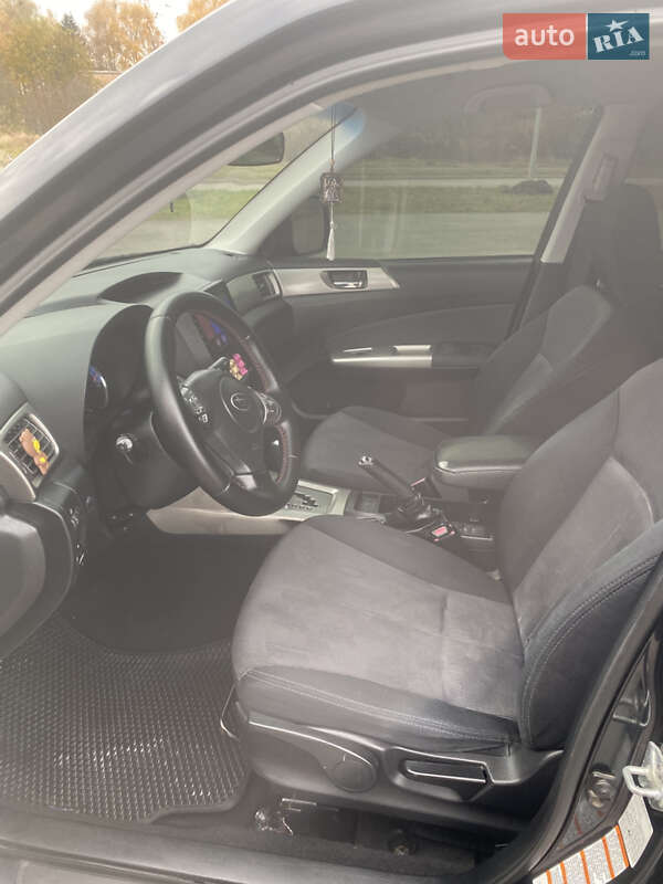 Позашляховик / Кросовер Subaru Forester 2008 в Львові