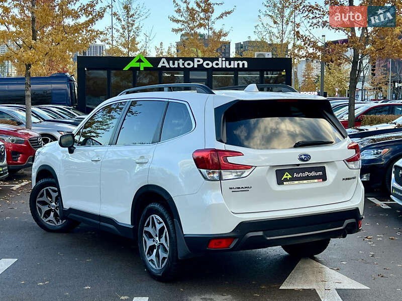 Внедорожник / Кроссовер Subaru Forester 2020 в Киеве