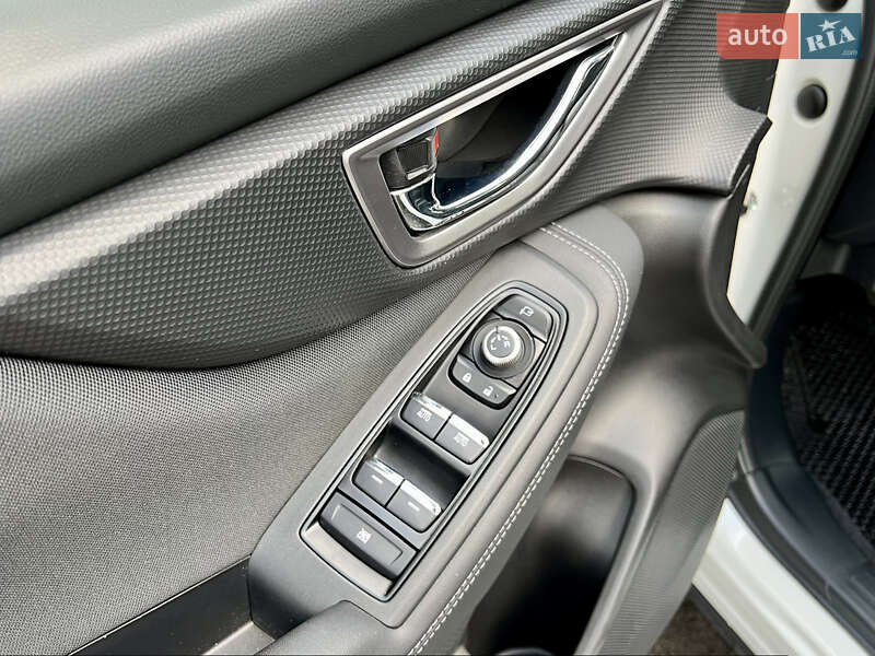 Внедорожник / Кроссовер Subaru Forester 2020 в Киеве