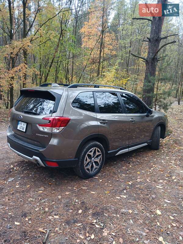 Внедорожник / Кроссовер Subaru Forester 2019 в Верхнеднепровске