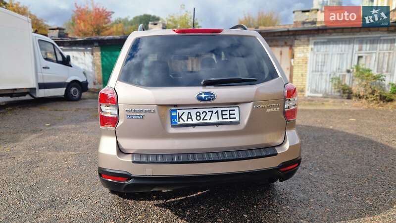 Внедорожник / Кроссовер Subaru Forester 2014 в Киеве