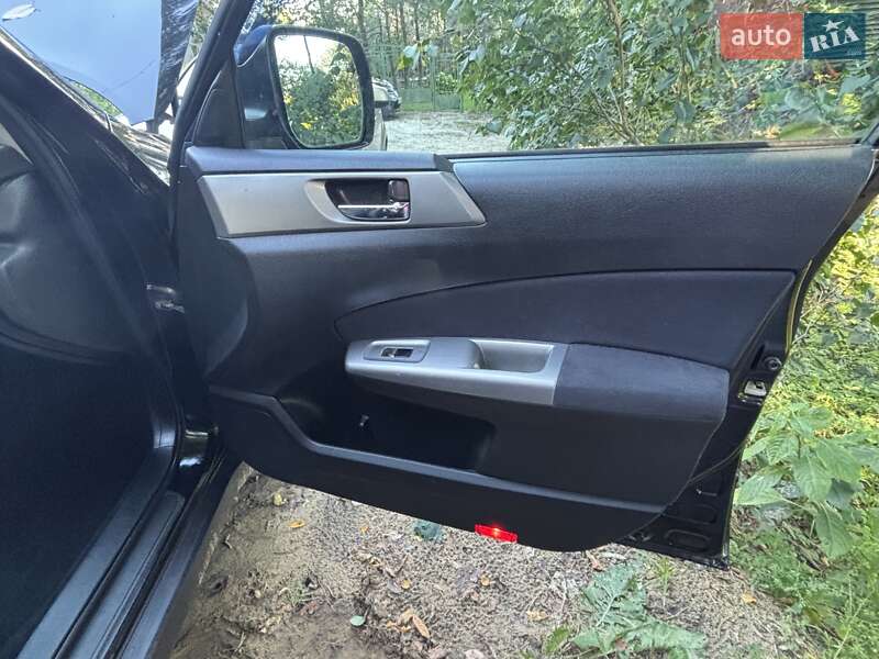 Позашляховик / Кросовер Subaru Forester 2008 в Львові