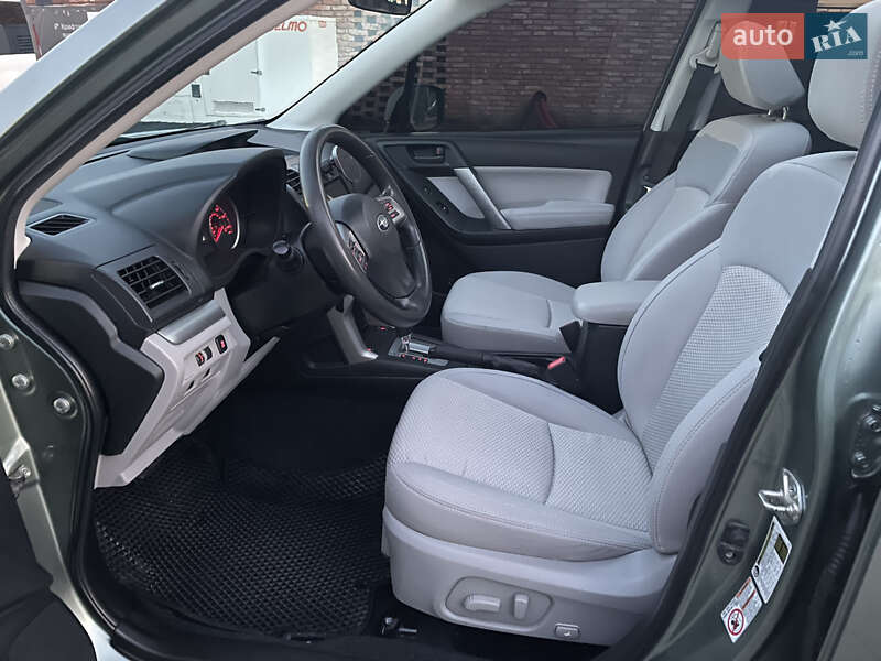 Внедорожник / Кроссовер Subaru Forester 2013 в Хмельницком