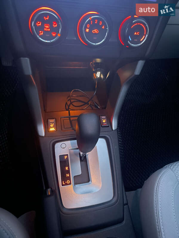 Внедорожник / Кроссовер Subaru Forester 2013 в Хмельницком