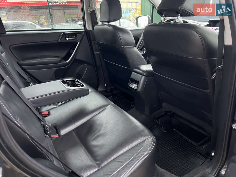 Внедорожник / Кроссовер Subaru Forester 2017 в Днепре