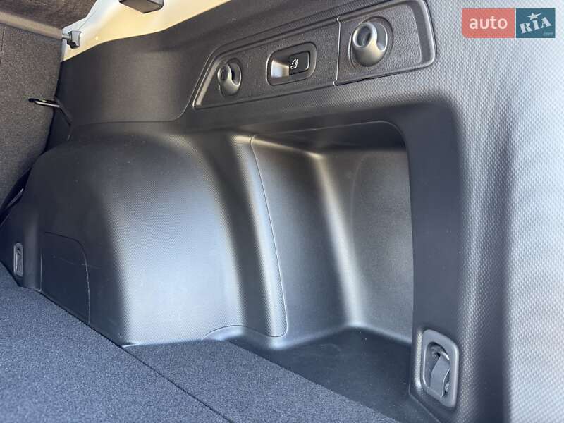 Позашляховик / Кросовер Subaru Forester 2023 в Києві