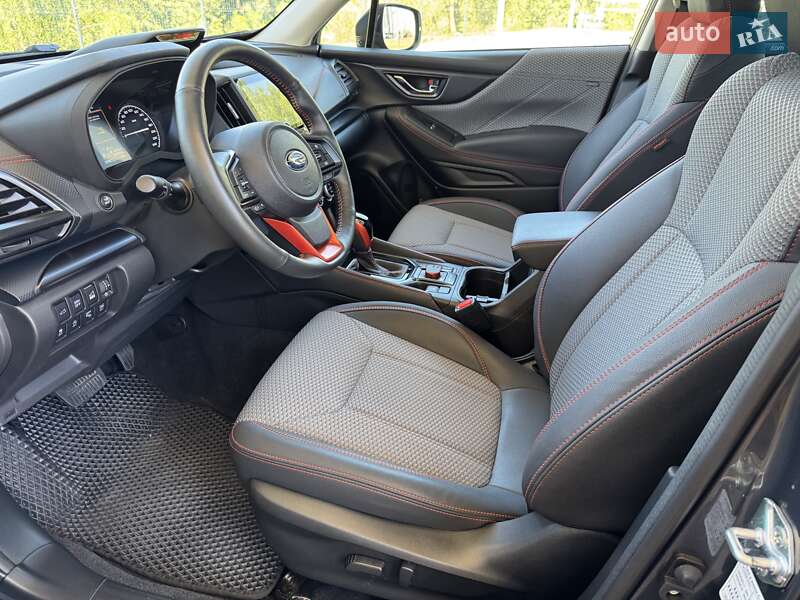 Позашляховик / Кросовер Subaru Forester 2023 в Києві