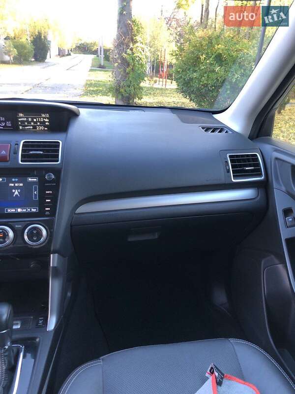 Позашляховик / Кросовер Subaru Forester 2015 в Одесі