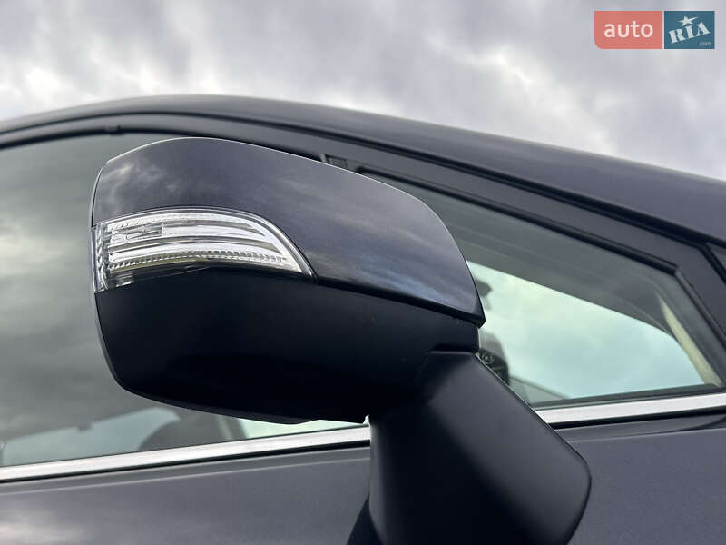 Позашляховик / Кросовер Subaru Forester 2015 в Львові