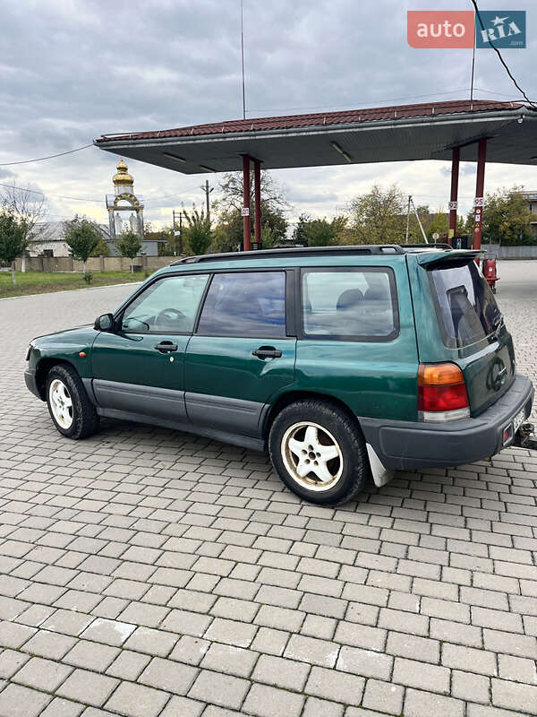 Внедорожник / Кроссовер Subaru Forester 1998 в Иршаве