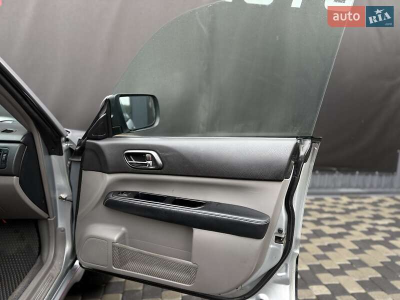 Внедорожник / Кроссовер Subaru Forester 2006 в Львове