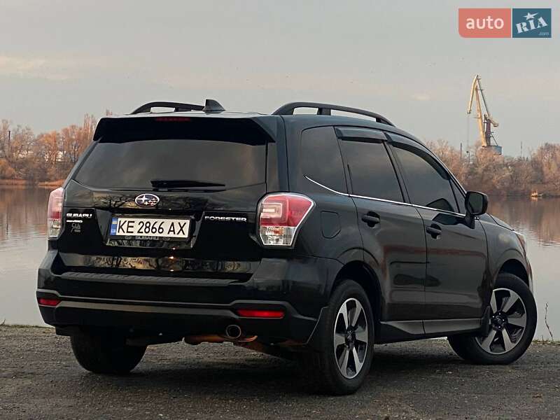 Позашляховик / Кросовер Subaru Forester 2017 в Дніпрі