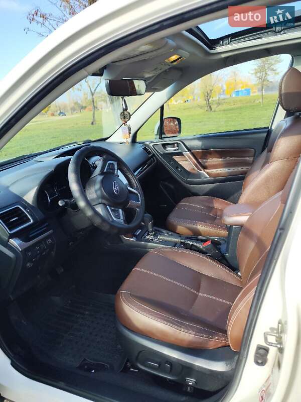 Позашляховик / Кросовер Subaru Forester 2018 в Кам'янському