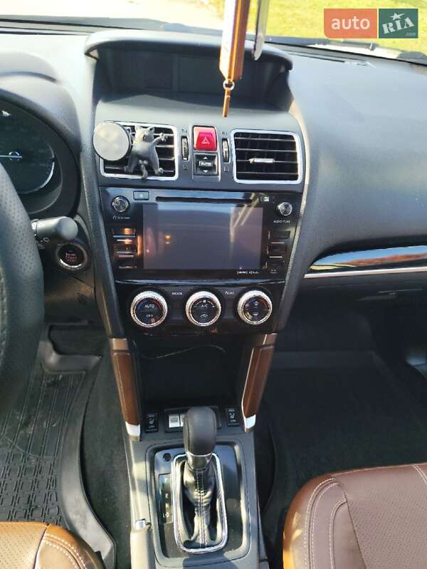 Позашляховик / Кросовер Subaru Forester 2018 в Кам'янському