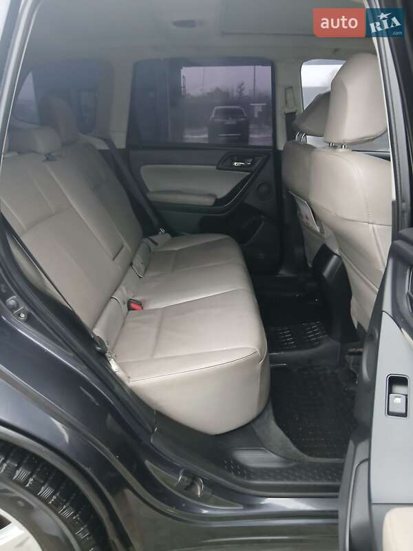 Внедорожник / Кроссовер Subaru Forester 2013 в Жовкве