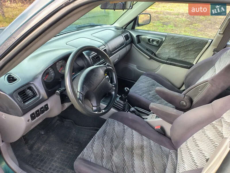 Внедорожник / Кроссовер Subaru Forester 2000 в Шевченкове