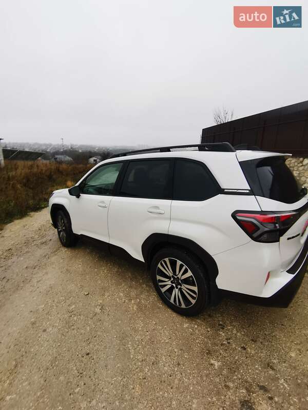 Позашляховик / Кросовер Subaru Forester 2024 в Тернополі