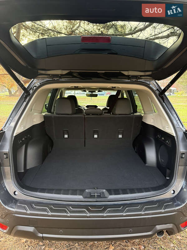 Позашляховик / Кросовер Subaru Forester 2022 в Дніпрі