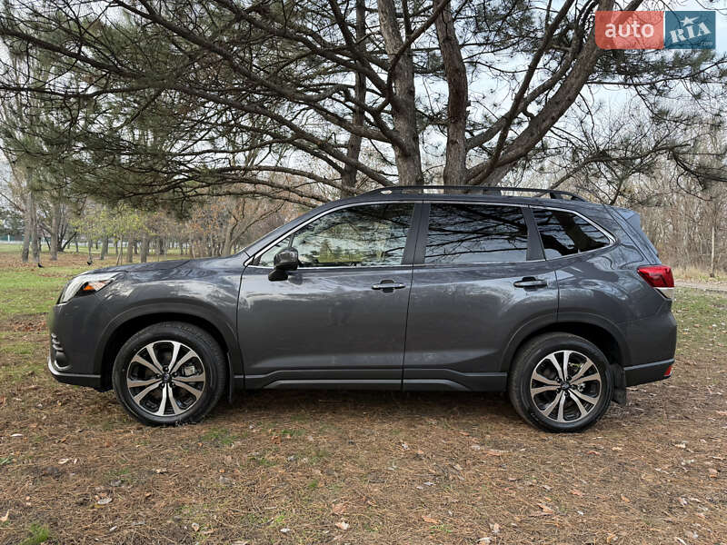 Позашляховик / Кросовер Subaru Forester 2022 в Дніпрі