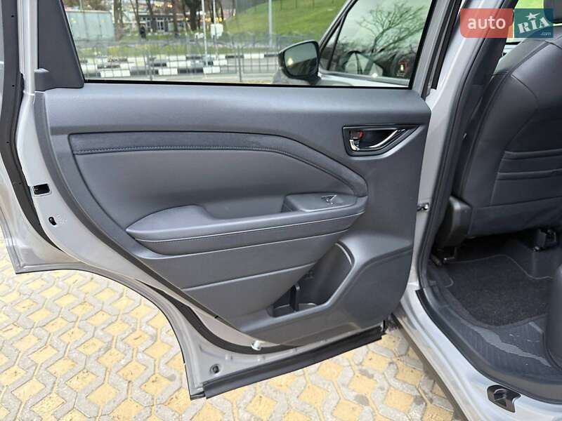 Внедорожник / Кроссовер Subaru Forester 2024 в Харькове