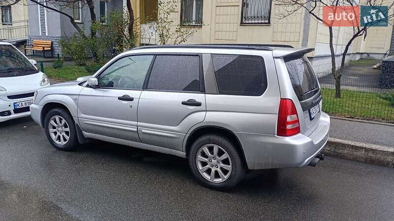 Внедорожник / Кроссовер Subaru Forester 2004 в Киеве