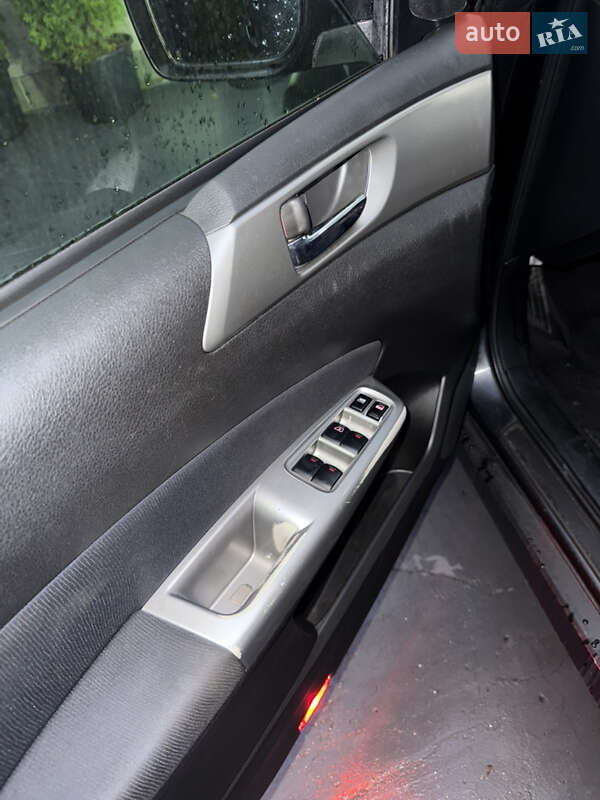 Внедорожник / Кроссовер Subaru Forester 2008 в Киеве