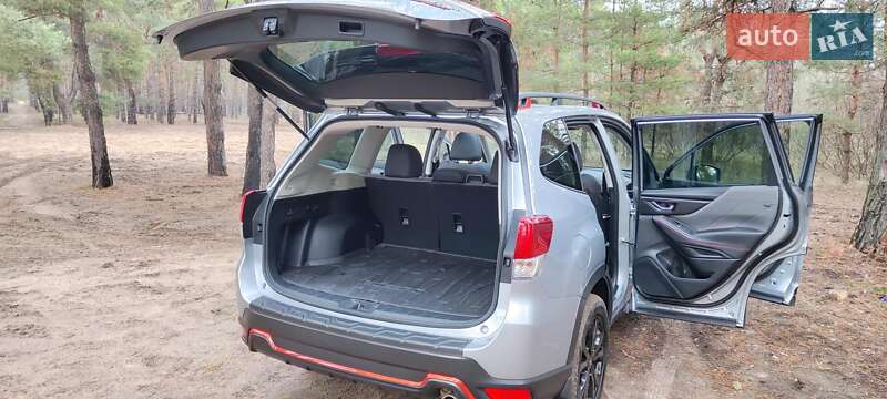 Позашляховик / Кросовер Subaru Forester 2022 в Дніпрі