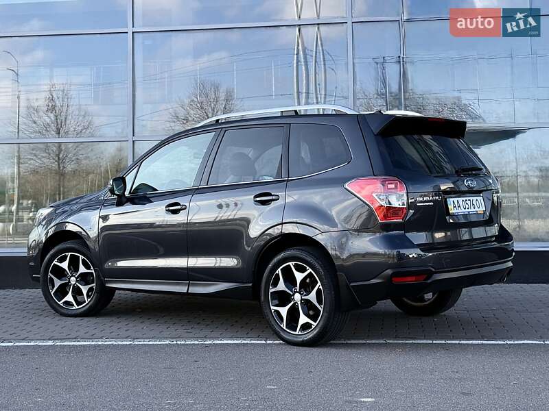 Позашляховик / Кросовер Subaru Forester 2014 в Києві