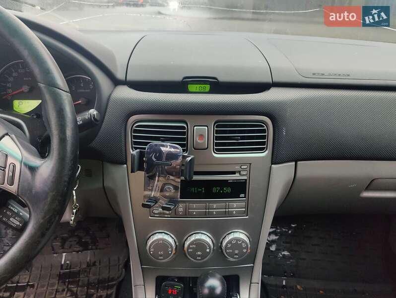 Позашляховик / Кросовер Subaru Forester 2006 в Києві