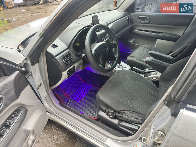 Позашляховик / Кросовер Subaru Forester 2003 в Києві