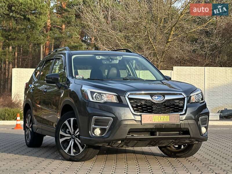 Внедорожник / Кроссовер Subaru Forester 2019 в Киеве