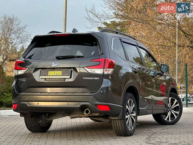 Внедорожник / Кроссовер Subaru Forester 2019 в Киеве
