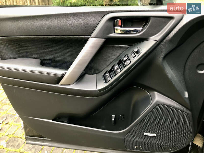 Внедорожник / Кроссовер Subaru Forester 2015 в Львове