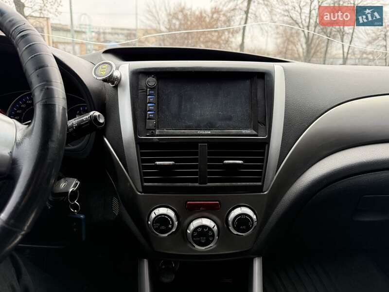 Внедорожник / Кроссовер Subaru Forester 2010 в Киеве