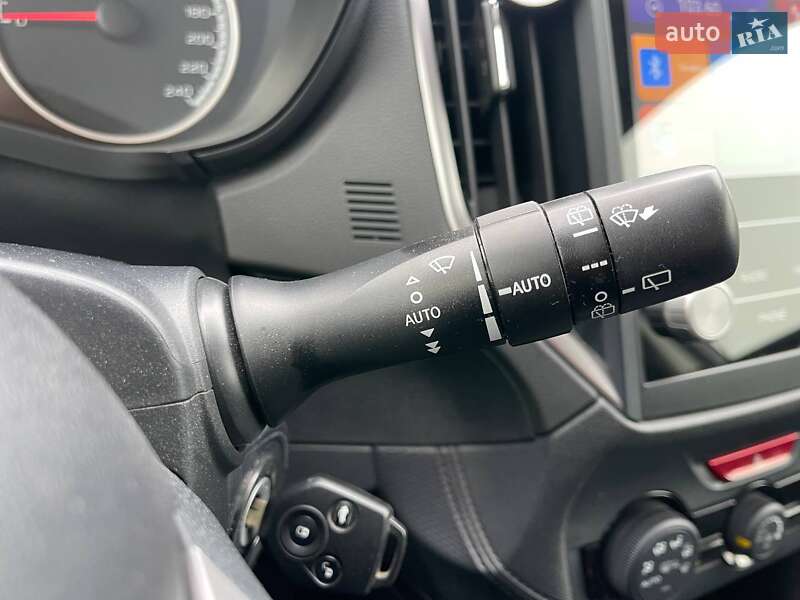 Позашляховик / Кросовер Subaru Forester 2020 в Києві