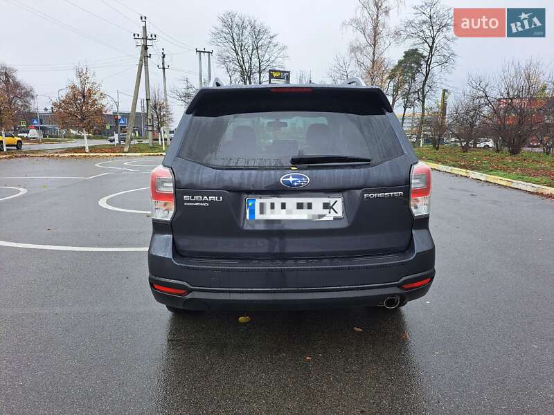 Позашляховик / Кросовер Subaru Forester 2017 в Бучі