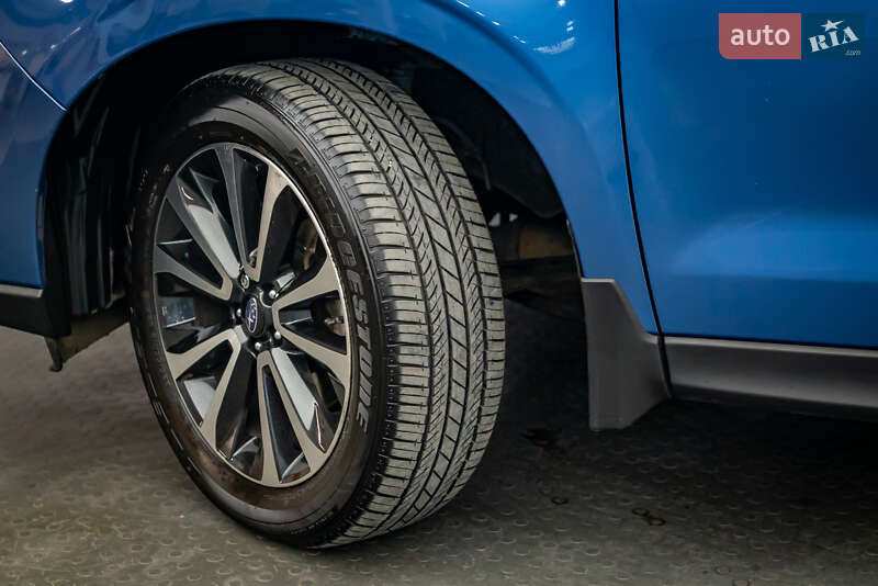 Позашляховик / Кросовер Subaru Forester 2018 в Києві
