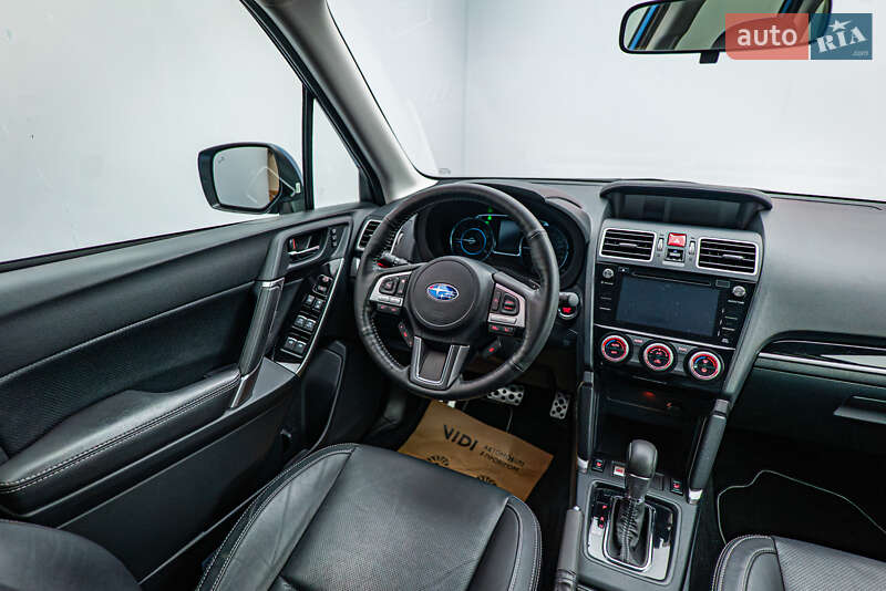 Позашляховик / Кросовер Subaru Forester 2018 в Києві