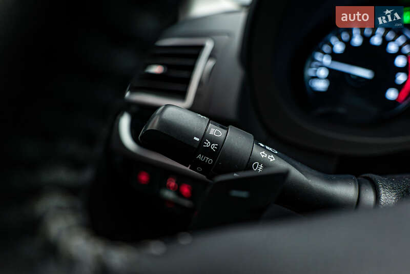 Позашляховик / Кросовер Subaru Forester 2018 в Києві