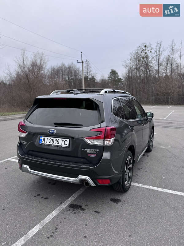 Внедорожник / Кроссовер Subaru Forester 2022 в Киеве