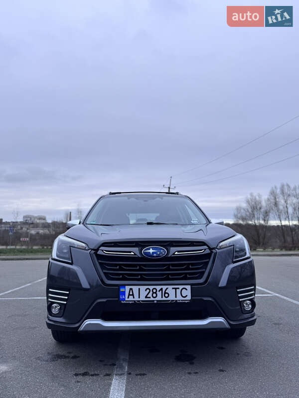 Внедорожник / Кроссовер Subaru Forester 2022 в Киеве