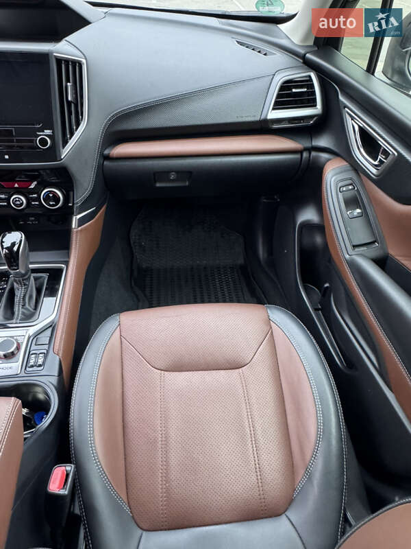 Внедорожник / Кроссовер Subaru Forester 2022 в Киеве