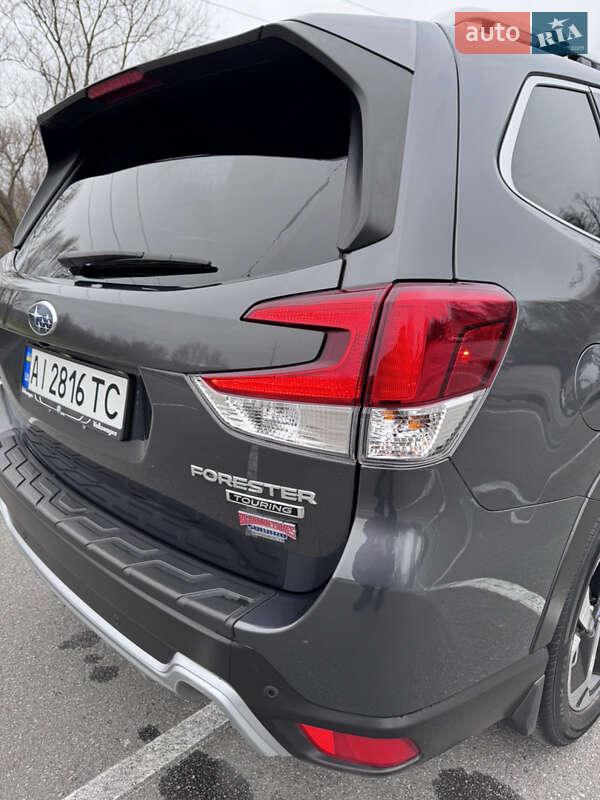 Внедорожник / Кроссовер Subaru Forester 2022 в Киеве