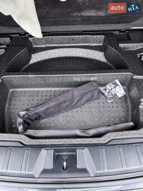 Внедорожник / Кроссовер Subaru Forester 2022 в Киеве