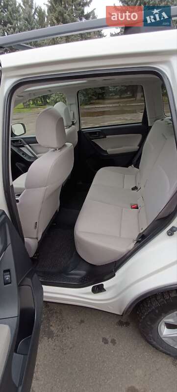 Позашляховик / Кросовер Subaru Forester 2015 в Луцьку