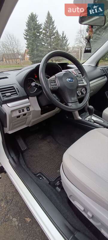 Позашляховик / Кросовер Subaru Forester 2015 в Луцьку