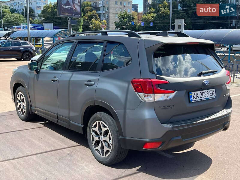 Внедорожник / Кроссовер Subaru Forester 2020 в Киеве