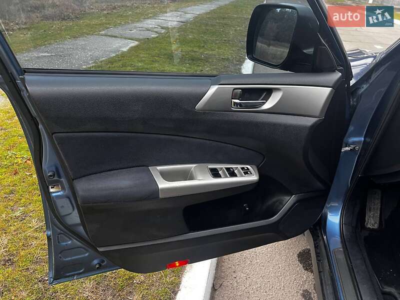 Внедорожник / Кроссовер Subaru Forester 2008 в Кременчуге